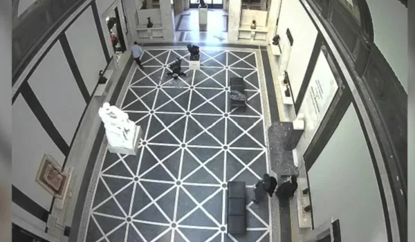 Man Falls Through Glass Floor at Rodin Lawsuit